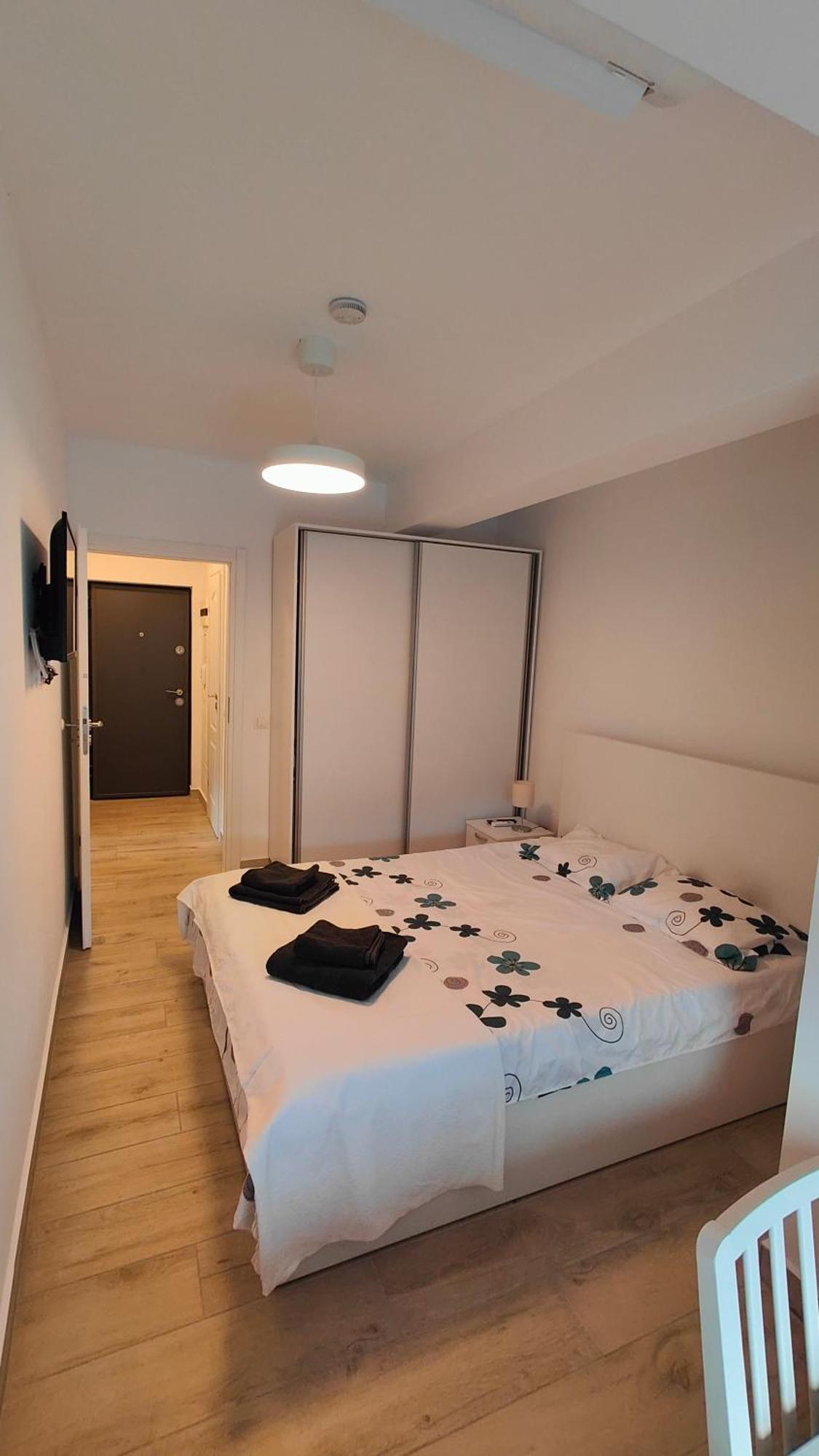 Maramures - Airport And Therme - Self Check-in *